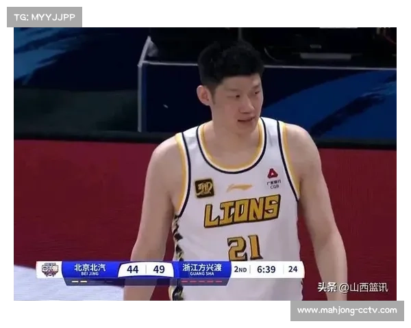 总决赛G1内线对决：周琦范子铭双塔压制胡金秋